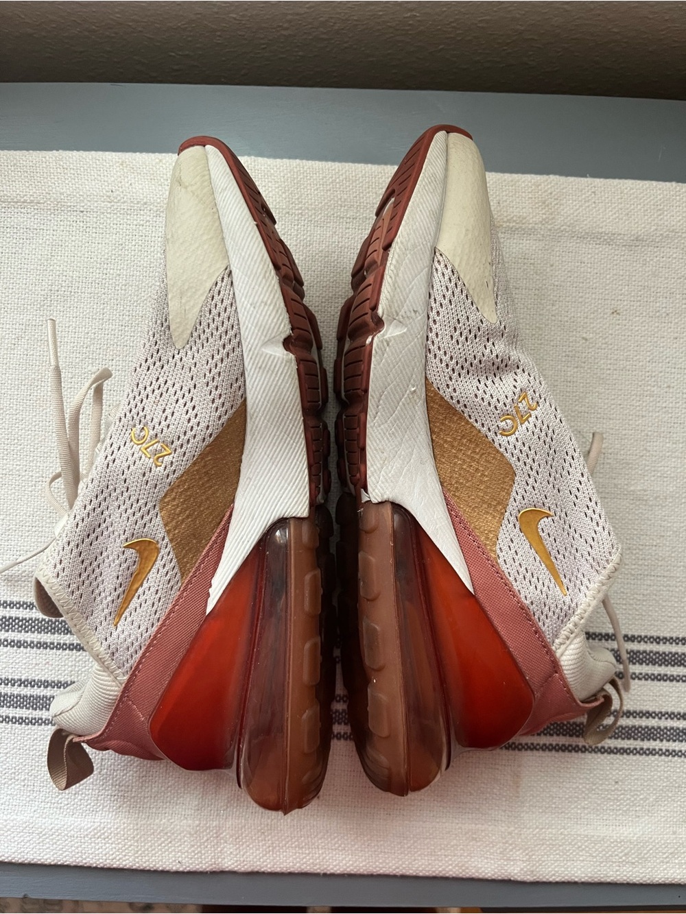 Nike Women’s Air Max 270 Sneakers in Beige, Gold & Red - Picture 7 of 7